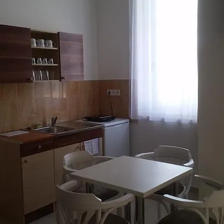 Apartamento Li-di Apartman *