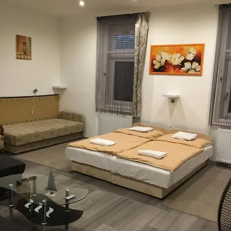 Li-di Apartman Apartment