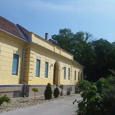 Apartamento Li-di Apartman Kalocsa