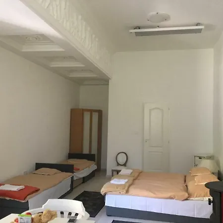 Li-di Apartman *